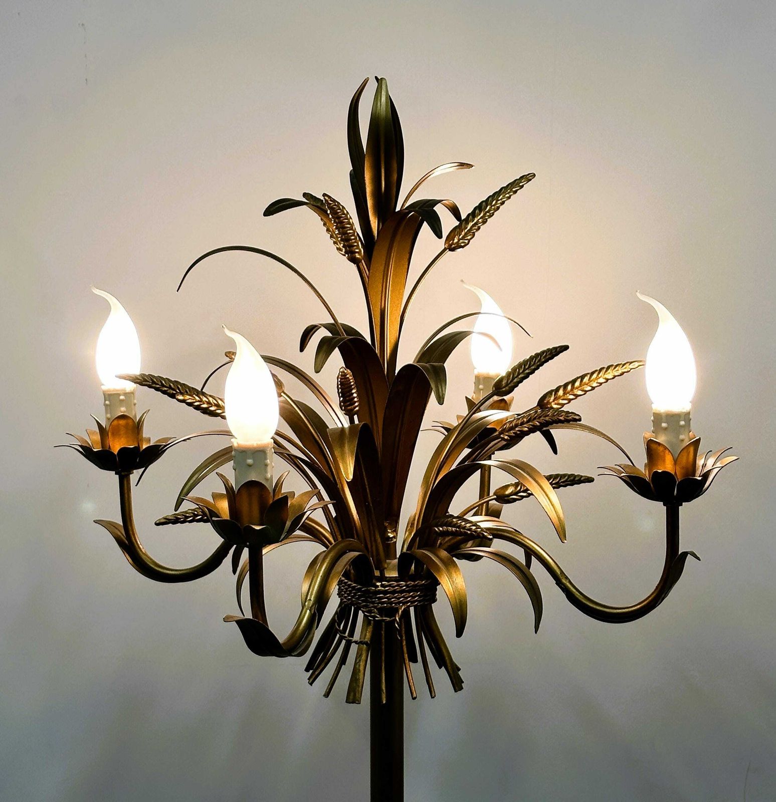 Zeldzame Vergulde Metalen Tarweschoof Vloerlamp Van Hans Kogl, Ca. Jaren 1970. photo 871.0