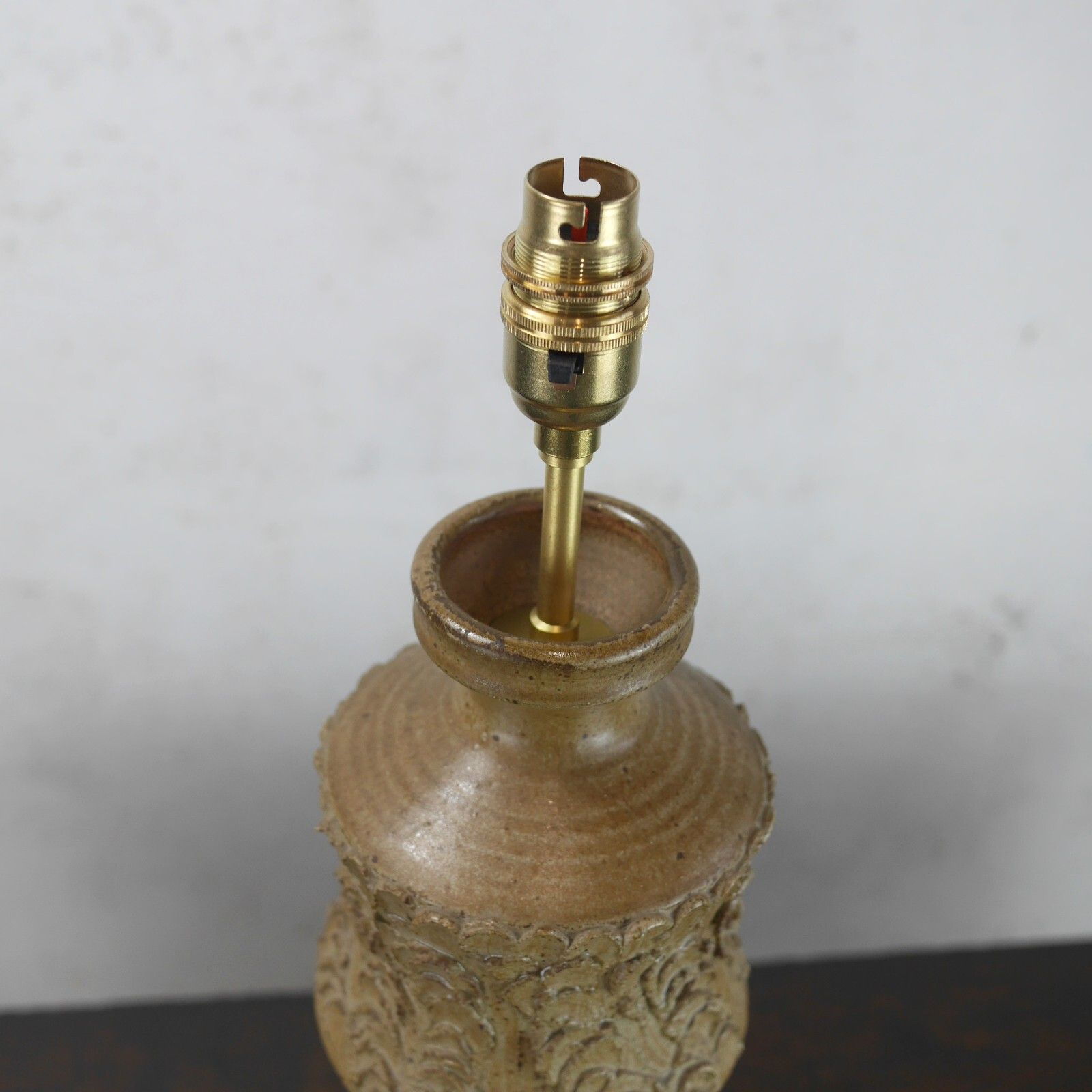 photo vinterior Vintage Mid Century Abstract Studio Pottery Lamp Hessin Shade #102647