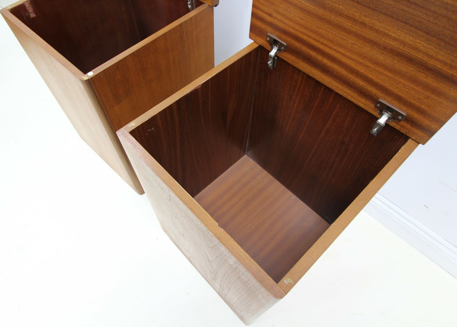photo vinterior Pair Of Vintage Teak Ottomans Linen Blanket Storage Boxes   Nathan G Plan Era