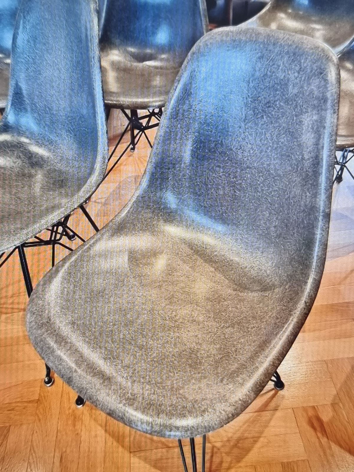 photo for sale Set Of 6 Dsr Charles Eames Chairs   Original 50s/60s Fibreglass   Rare Colour