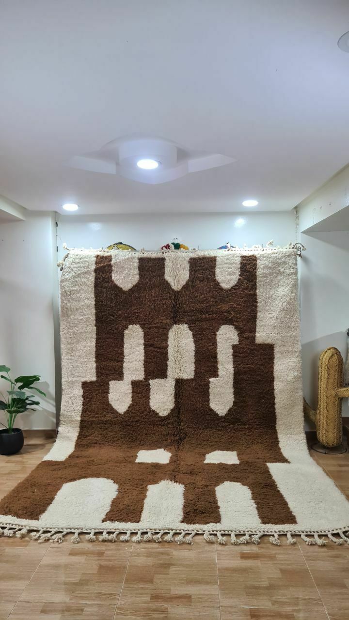Unique Moroccan Beni Ouarain Rug With Bold Geometric Pattern – Handwoven Wool Carpet 300x200 Cm photo furniture