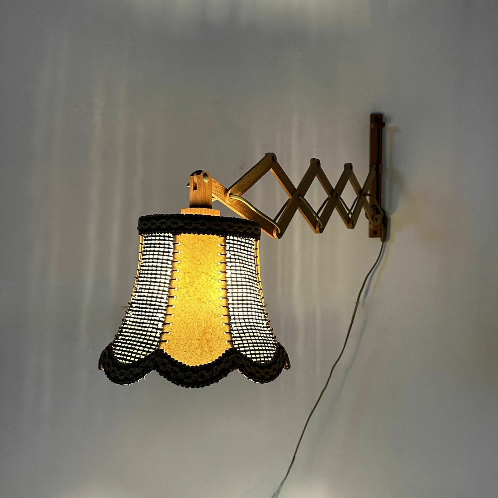 Vintage Teakhouten Schaarlamp Voor Aan De Wand, Jaren 1960 photo buy