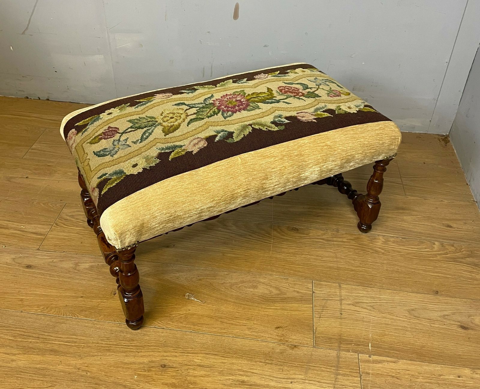 Late C19th Walnut Bobbin Turned Stool photo furniture