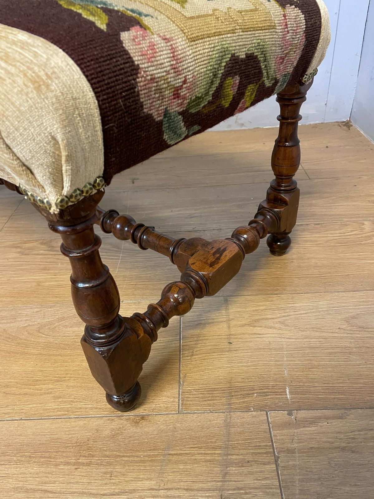 Late C19th Walnut Bobbin Turned Stool photo 355.0