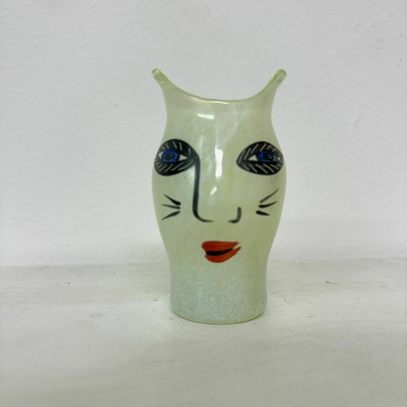 photo furniture Ulrica Hydman For Kosta Boda Open Minds Miniature Vase , Sweden