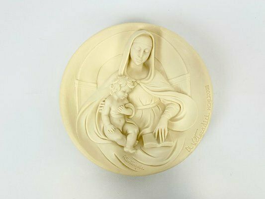 Italian Hand Carved Alabaster Wall Plate By A. Santangela For Studio Dante Di Volteradici, 1983