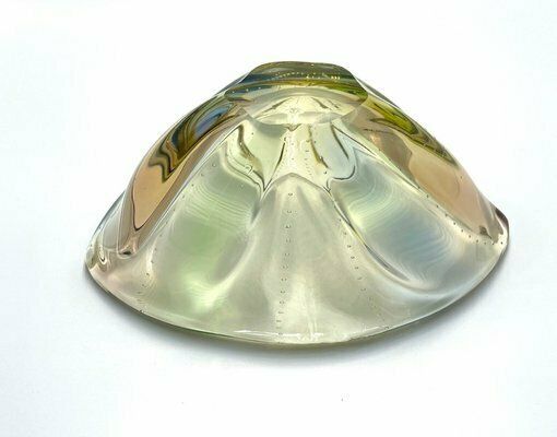 Art Glass Czech Pizzicato Bowl Attributed To Hana Machovska For Mstišov/Moser Karlovarske Glass, 1960s photo for sale
