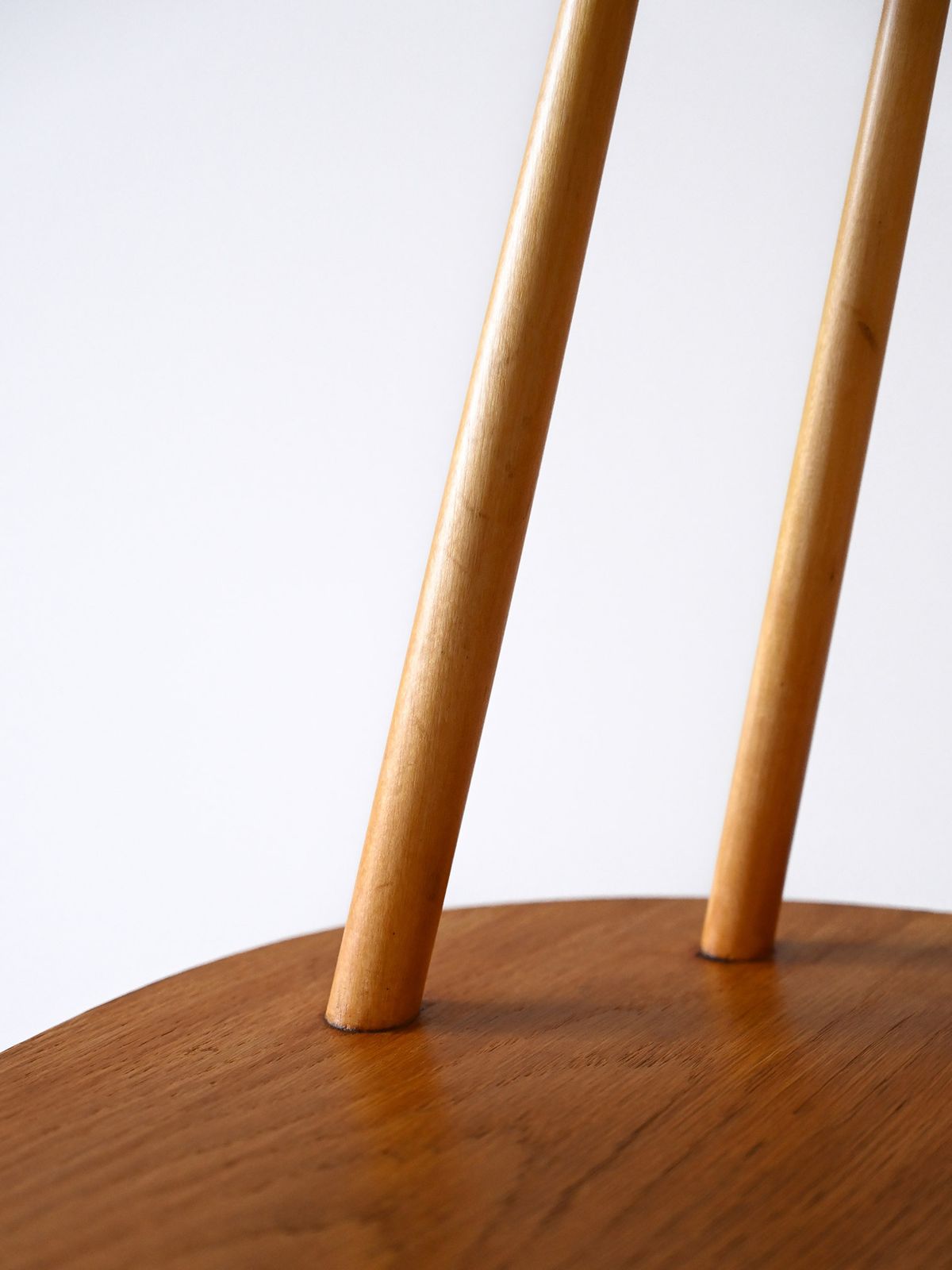 Scandinavian Vintage Chairs photo vinterior