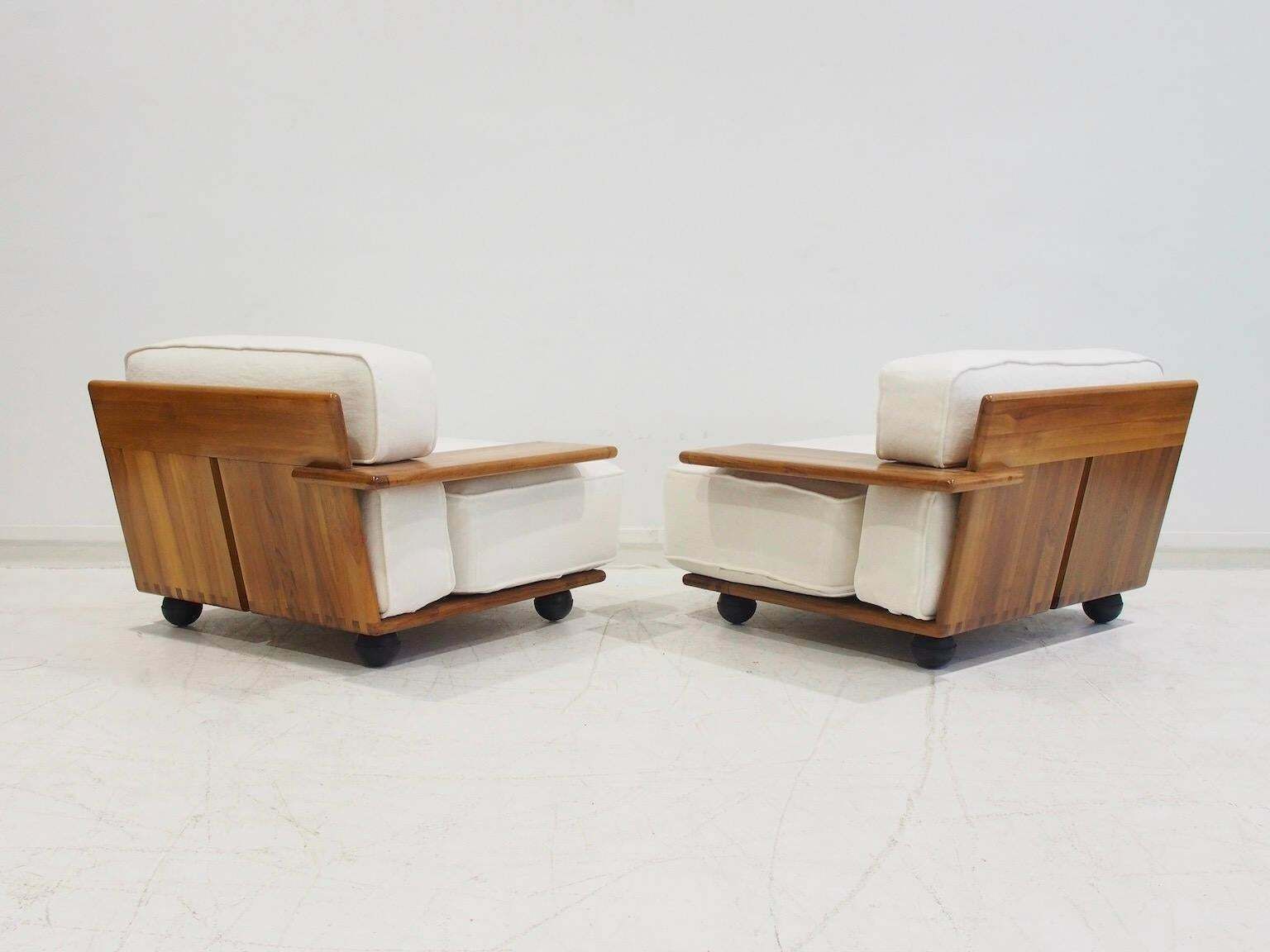 photo for sale Mario Bellini For Cassina Modular Sofa Pianura In White Fabric