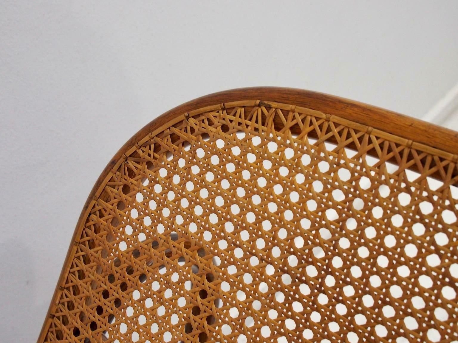Thonet Bentwood And Rattan Rocking Chaise Model 7500 photo vinterior