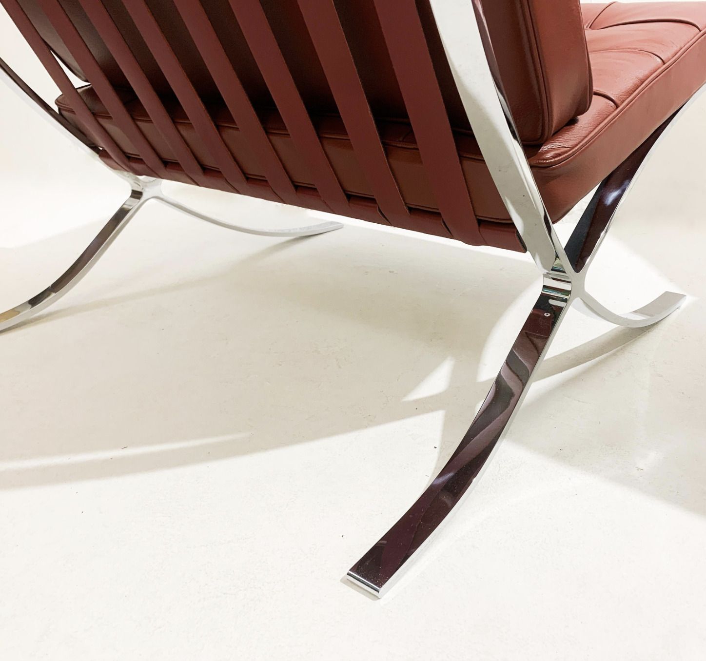 photo for sale Pair Of Burgundy Leather Barcelona Chairs By Mies Van Der Rohe For Knoll, 1990s