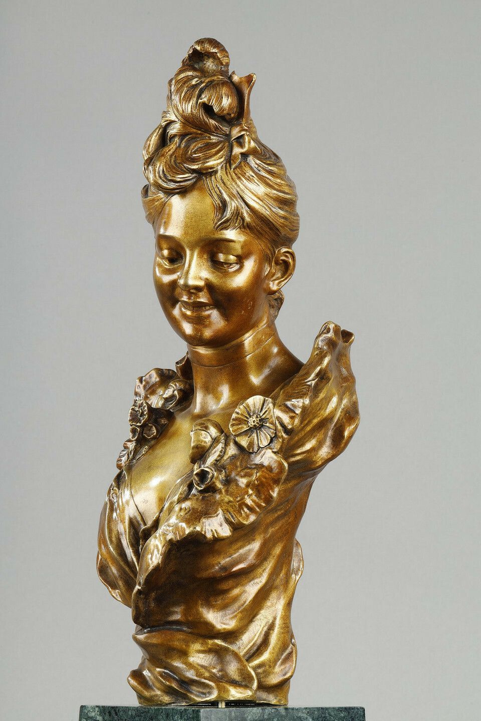 Bust Of A Young Belle époque Woman By Victor Léopold Bruyneel photo buy