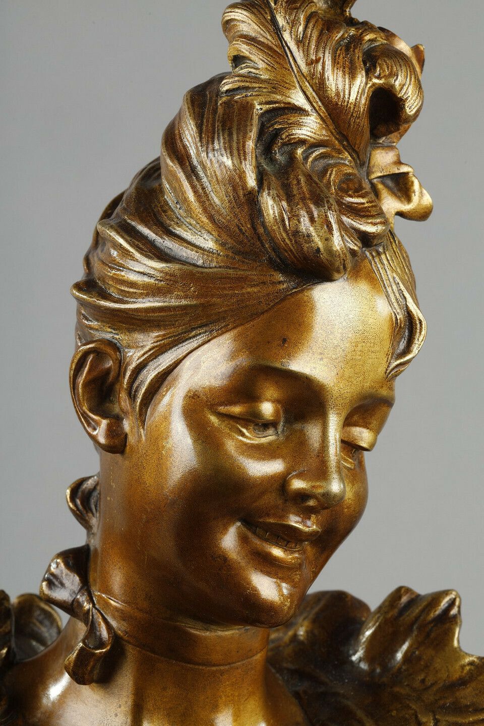 Art Bust Of A Young Belle époque Woman By Victor Léopold Bruyneel photo
