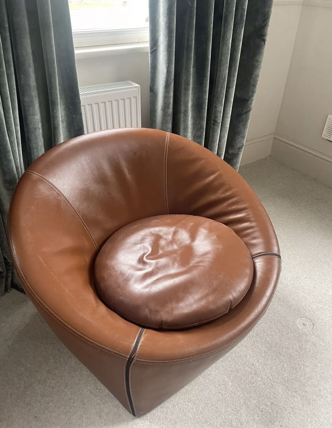 Minotti 'Capri Base Armchair" In Tobacco Leather   Rrp £3000