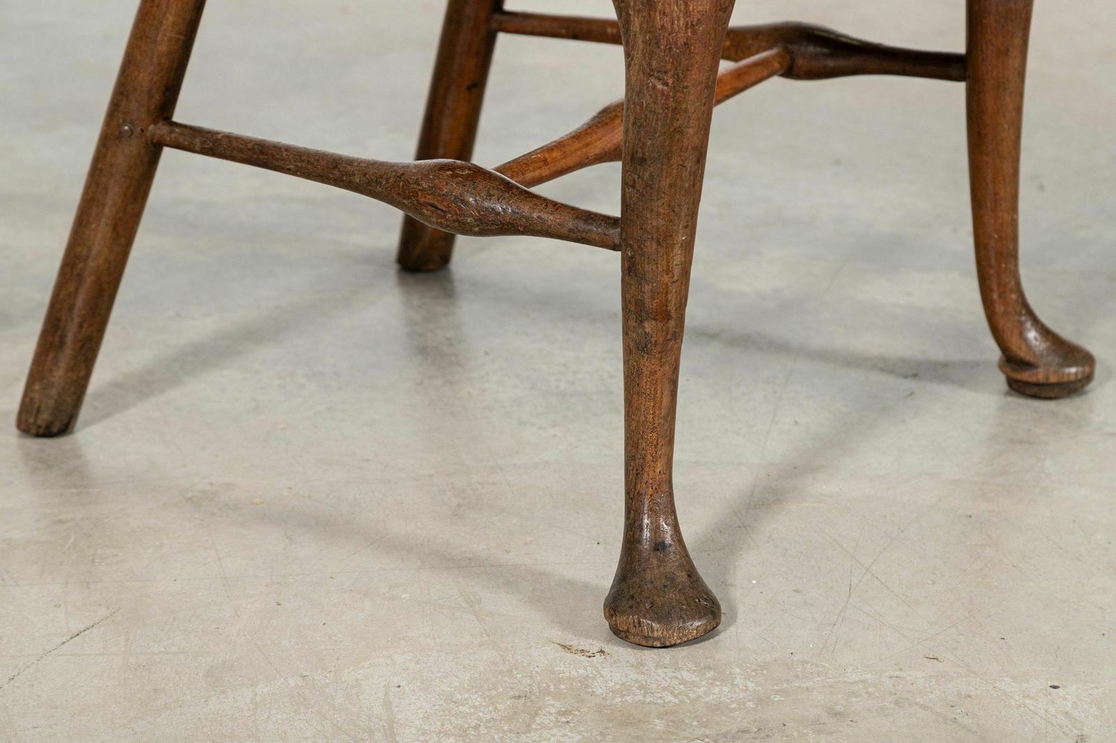photo buy 19thc English George III Oak & Elm Comb Back Chair
