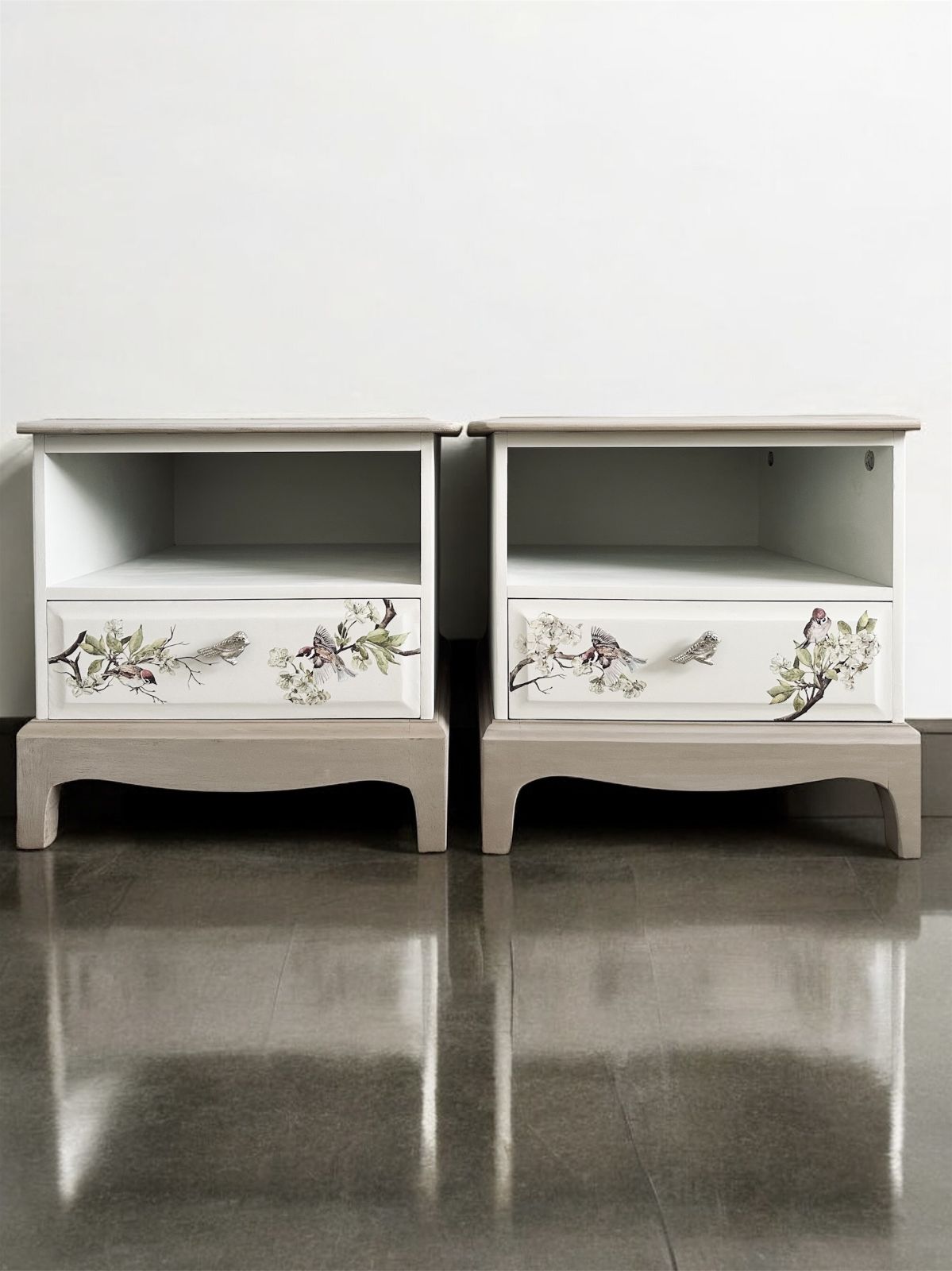 Set Of Bird Design Bedside Cabinets, Bedside Tables, Grey Cabinets, Hand Painted Drawers, Bedside Drawers, Stag Drawers, Upcycled