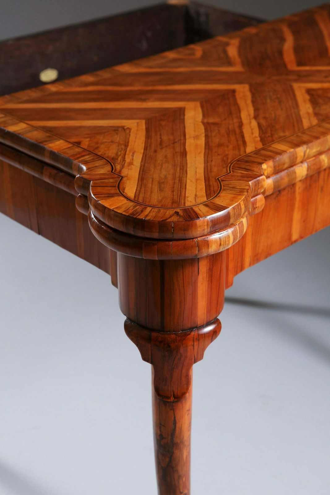 photo furniture Museum Grade George I Cocus Wood Card Table, Circa 1725. England