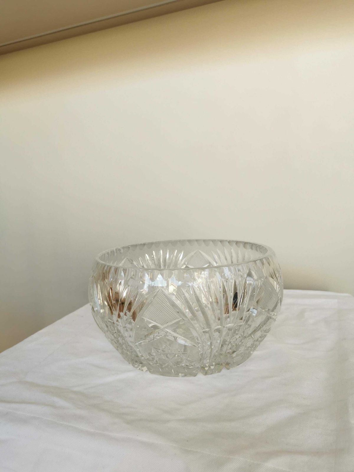 Vintage Crystal Glass Bowl 1970s / Heavy Thich Lead Fruit Bowl / Table Centerpiece / Flower Bowl / Bohemian Style Crystal Glass photo vintage