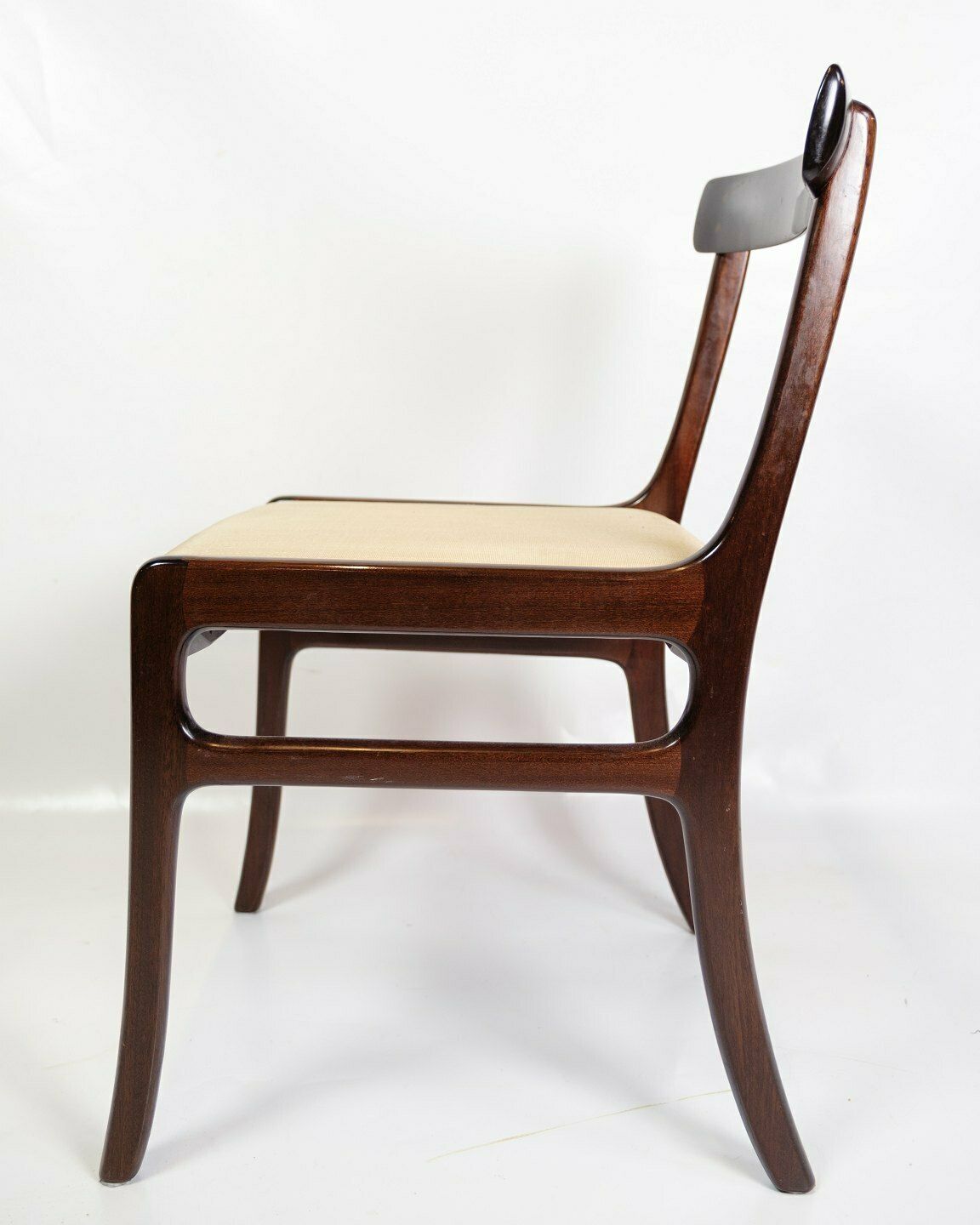 Set Of 6 Dining Chairs Model Rungstedlund In Mahogany & Upholstered In Light Fabric By Ole Wanscher For P. Jeppesen From 1960s photo vinterior