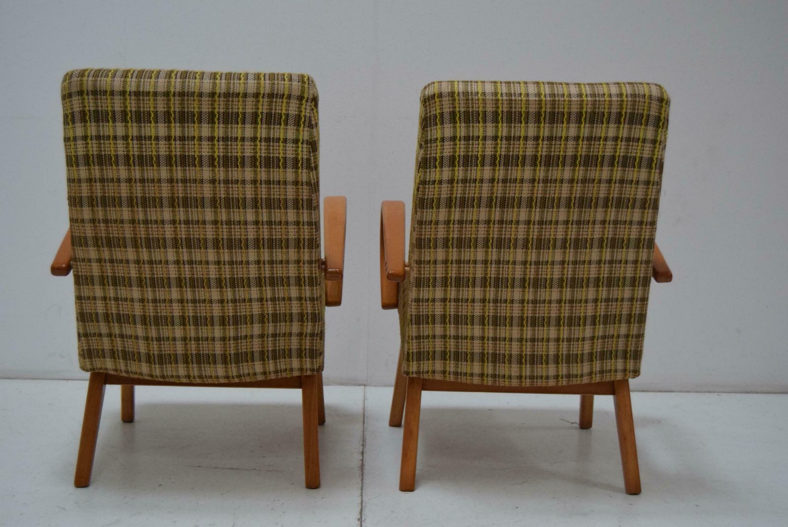 Set Of Two Armchairs By Jaroslav šmídek For Ton, 1960s. photo buy