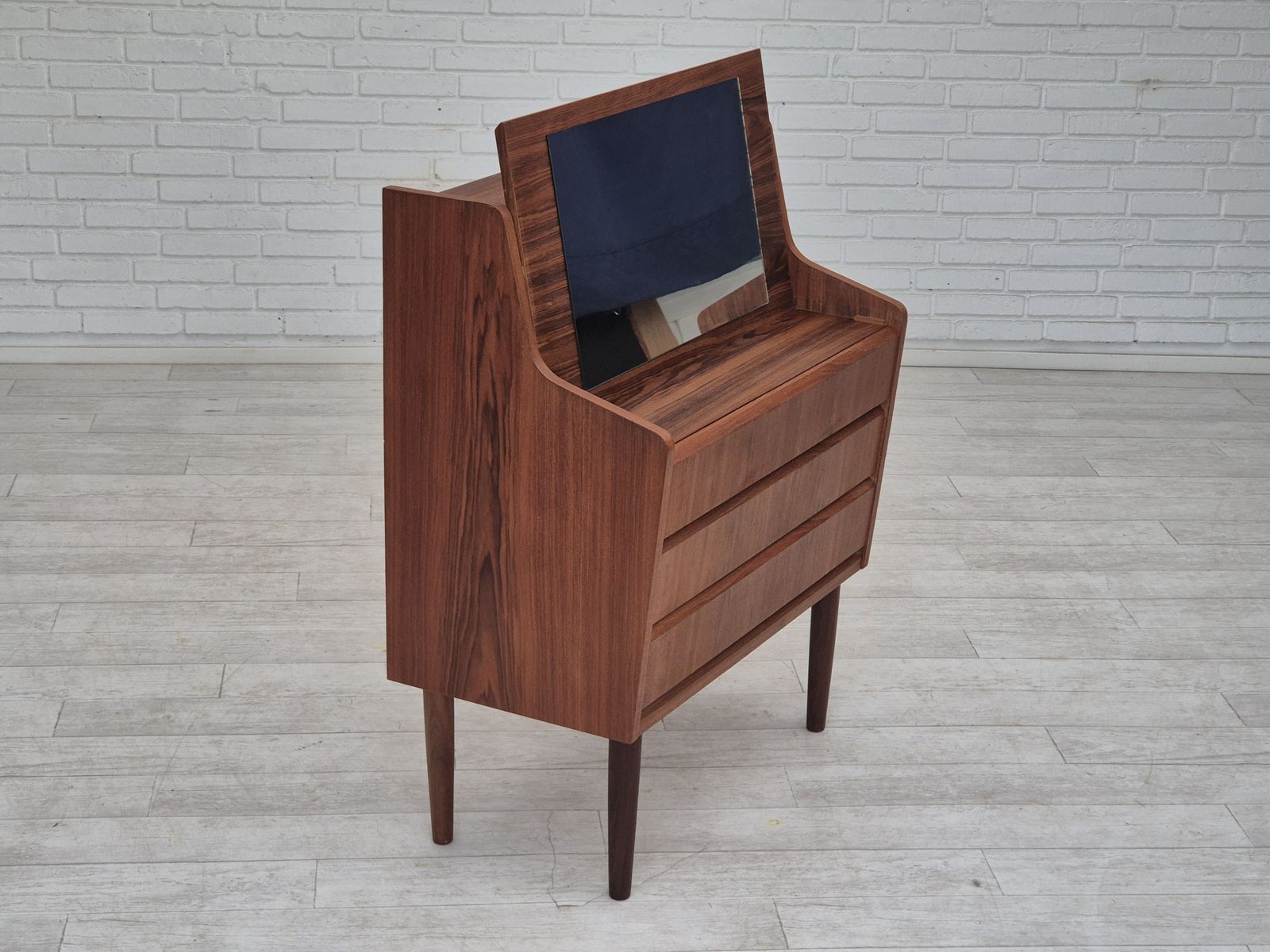 photo vinterior 1960s, Danish Chest Of Drawers With Foldable Top/Mirror, Original Condition, Teak Wood.