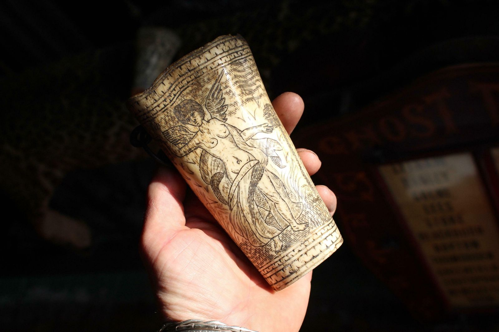 photo vintage 18th Century Ox Bone Carved Riding Hunting Cups Classical Figures Green Man