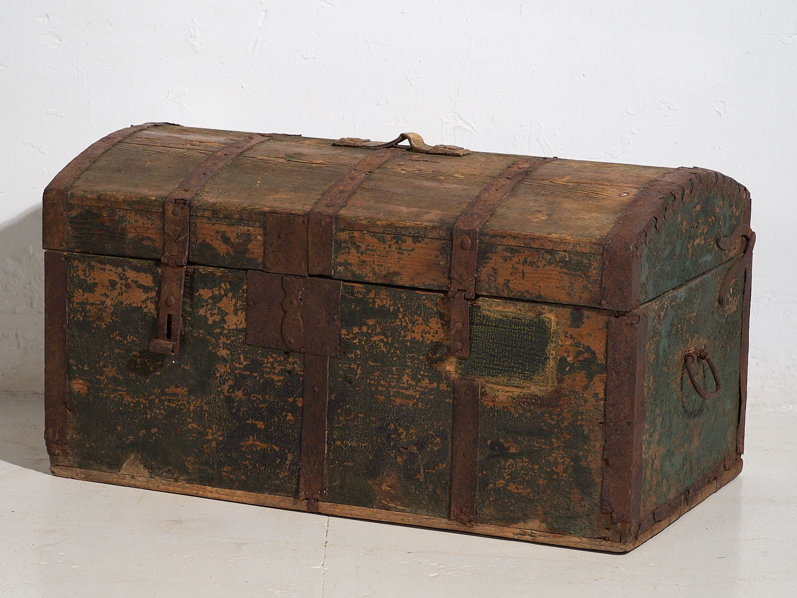 photo buy Antique Green Patina Antique Chest (C.1900) #32