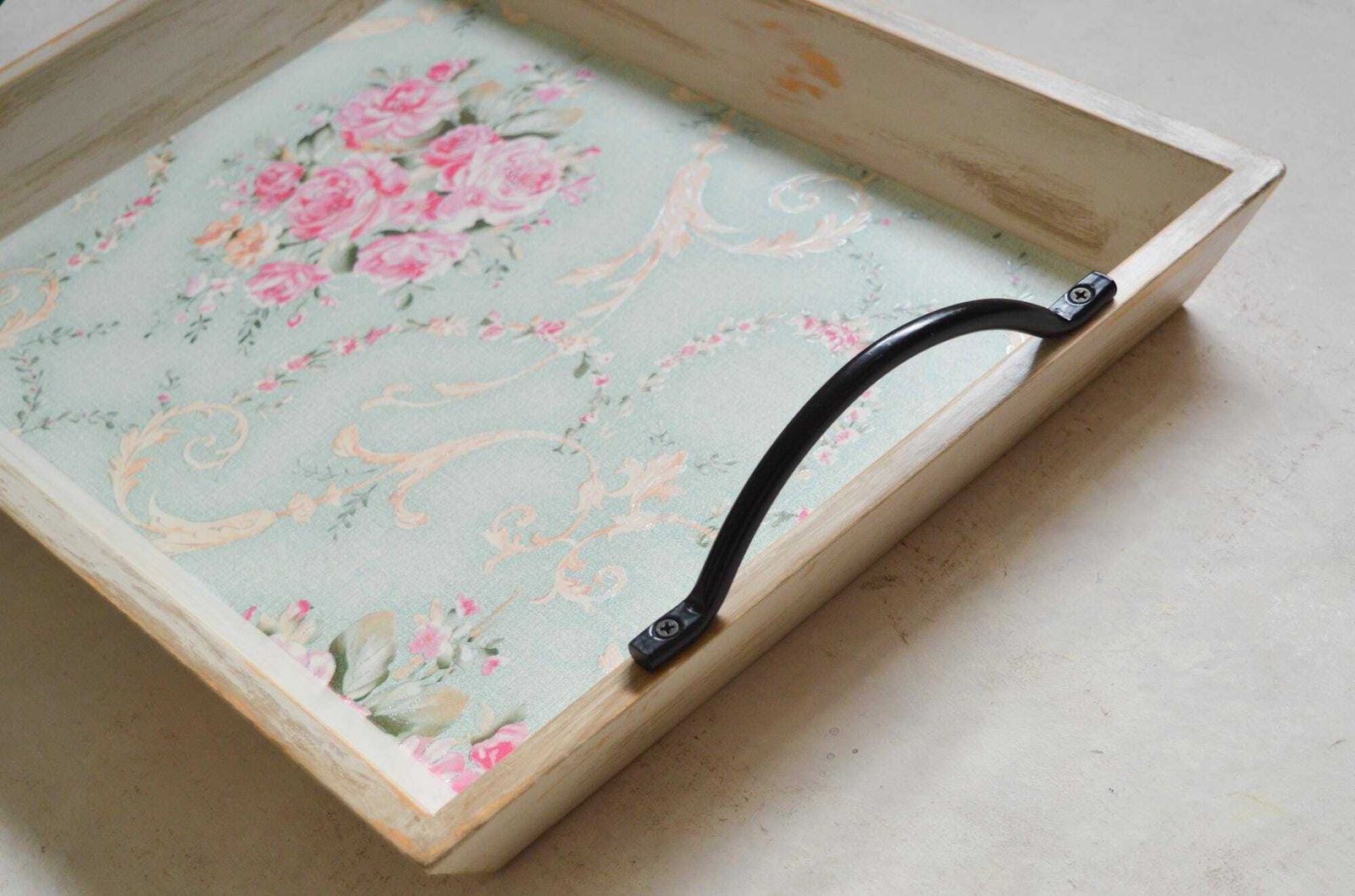 Large Serving Tray, Hand Painted Beige Tray With Black Metal Handles, Shabby Chic Pink Roses Decoupage Wooden Decorative Tray 48x37x11 Cm photo furniture