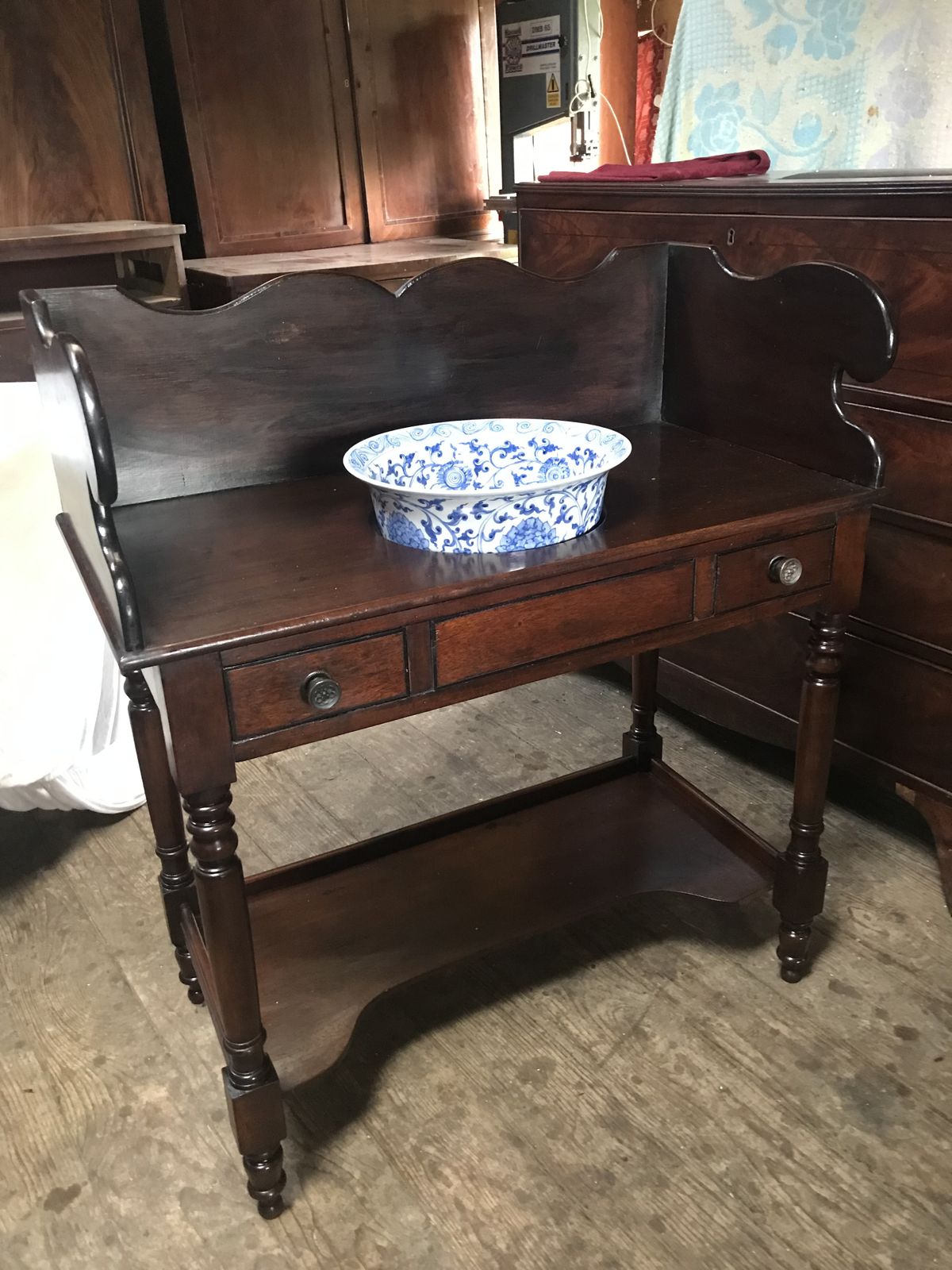 Victorian Mahogany Washstand With Bowl From An Exclusive Country House Hotel .