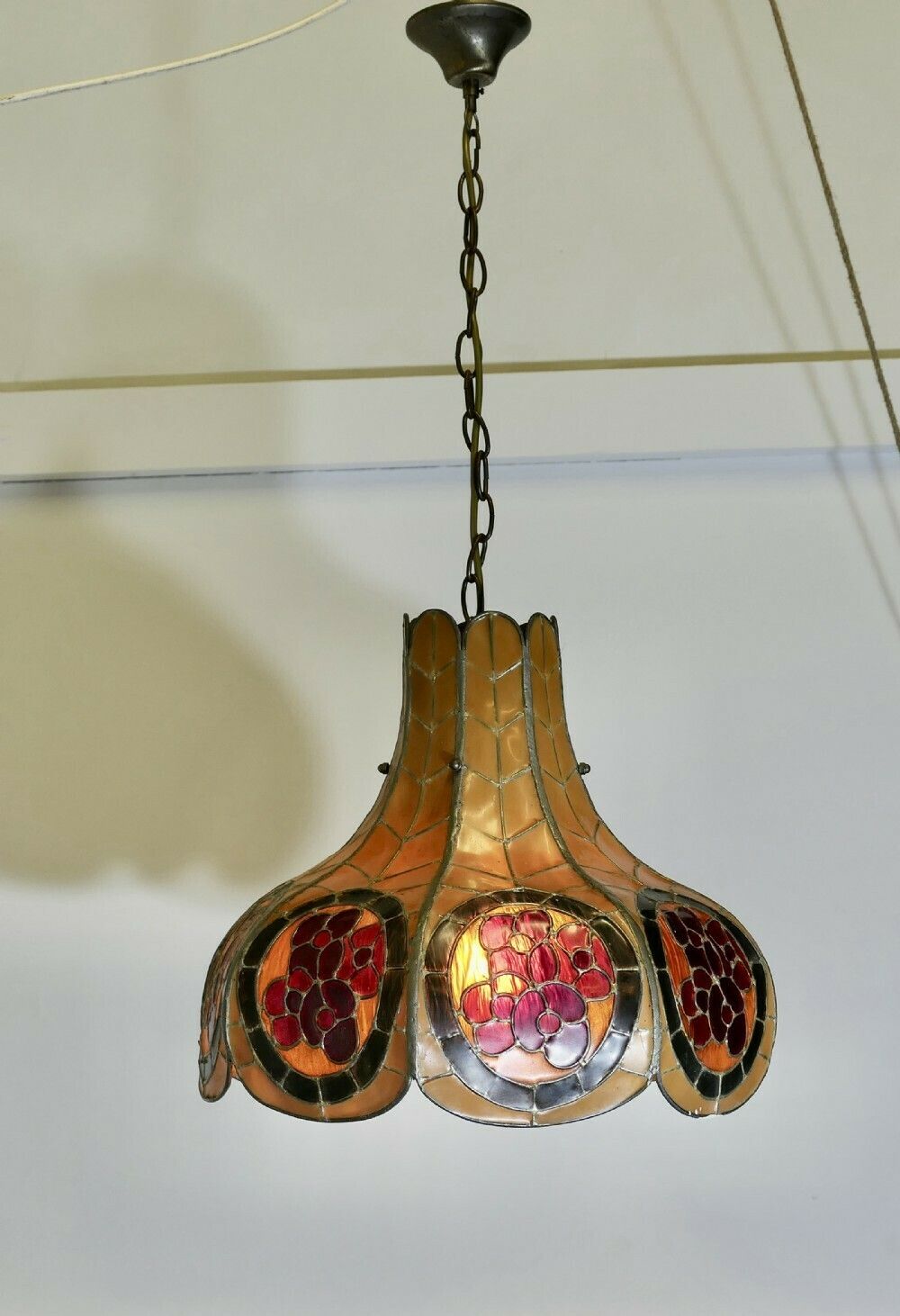 Pop Art Classic, A 1960s Tiffany Style Moulded Leaded Ceiling Shade photo Lighting