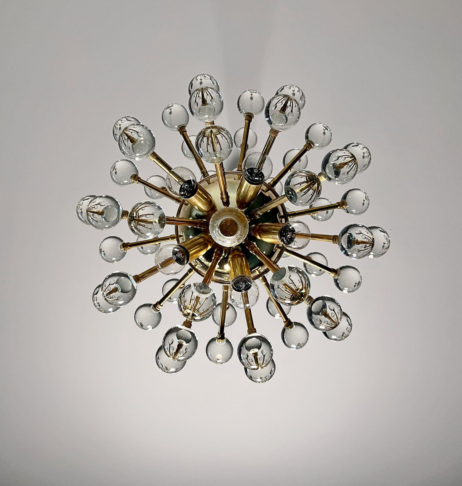 photo furniture Spectacular Murano Clear Glass Sputnik Chandelier   51 Glasses