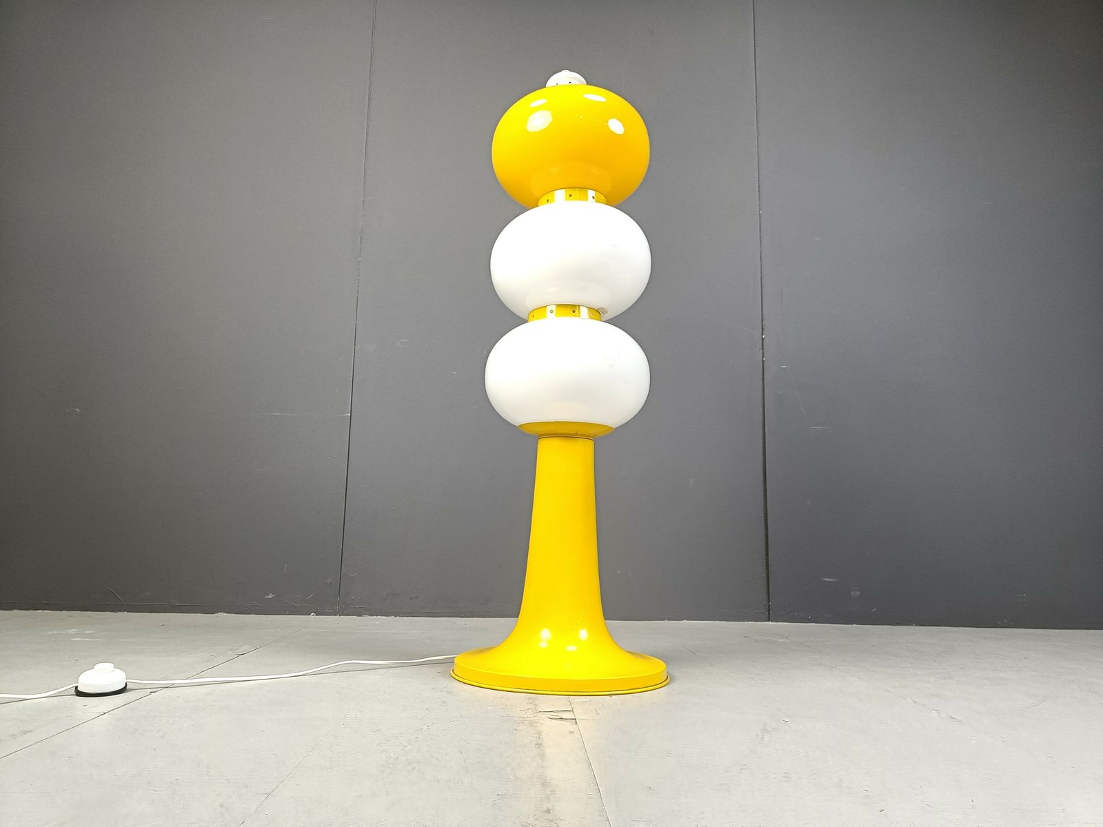 Mid Century Italian Glass Floor Lamp, 1960s