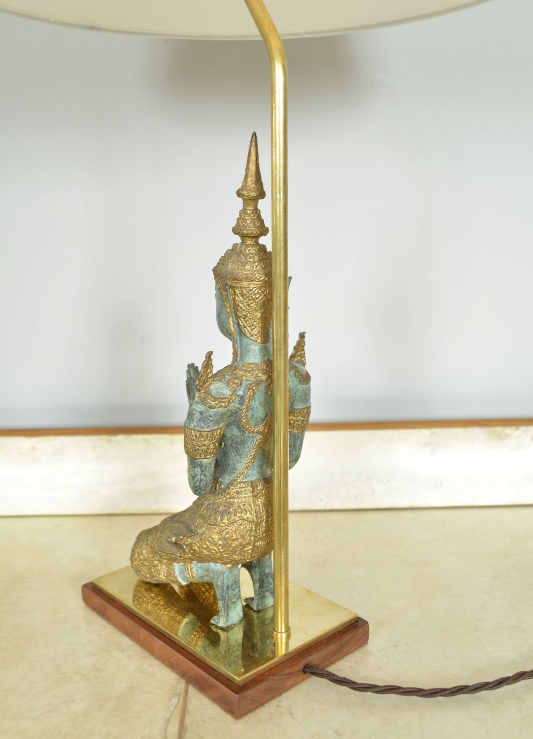 photo vintage Pair 1960s Bronze Brass Gilt Thai Teppanom Buddha Table Lamps James Mont Style Belgium