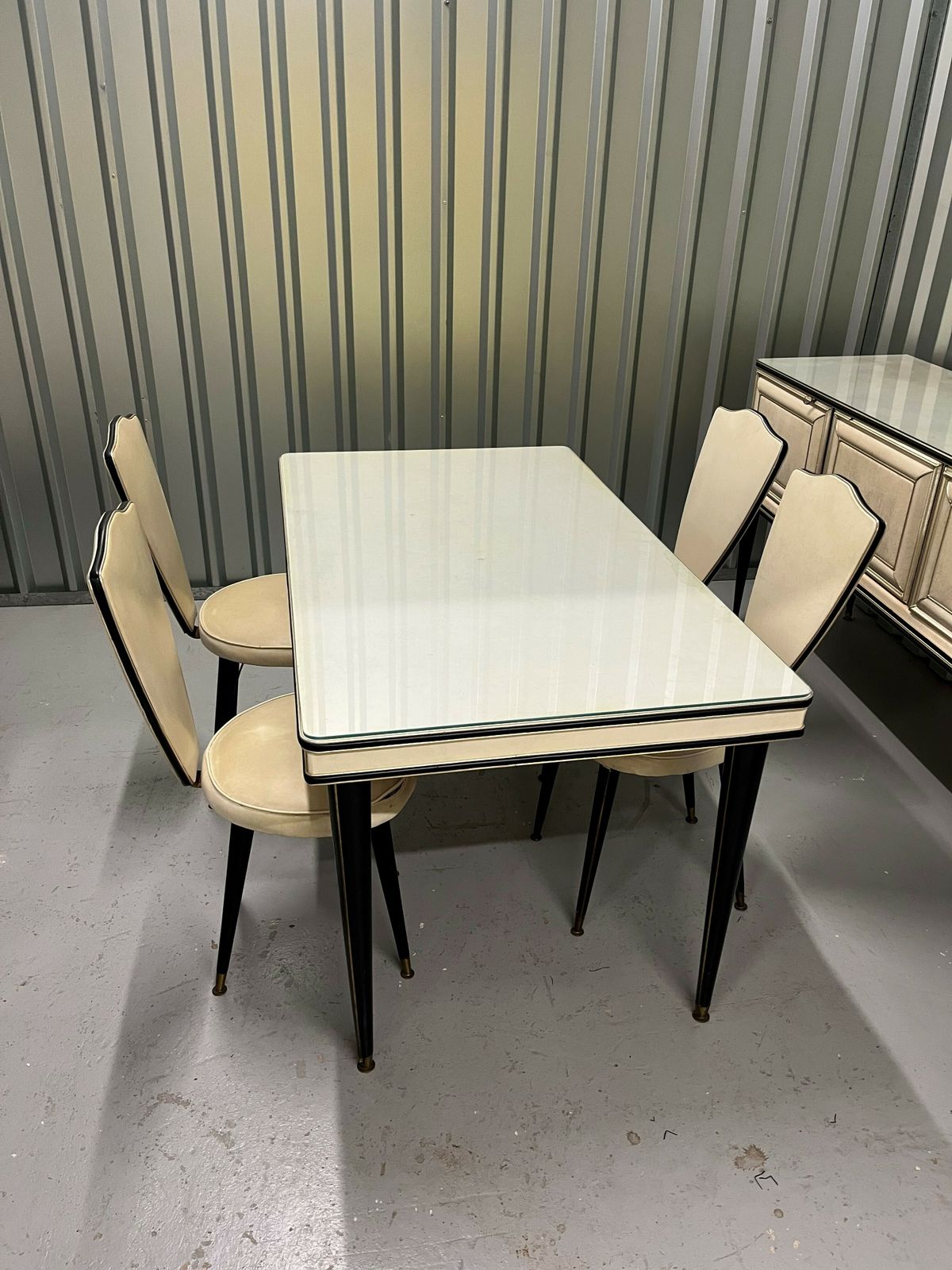 Umberto Mascagni Dining Room Set