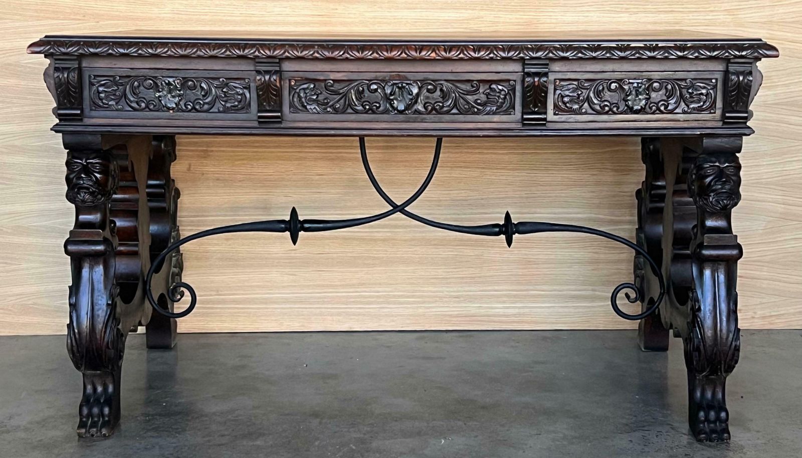 Table de bibliothèque ou bureau baroque espagnol à deux faces en chêne, XIXe siècle photo Mobilier