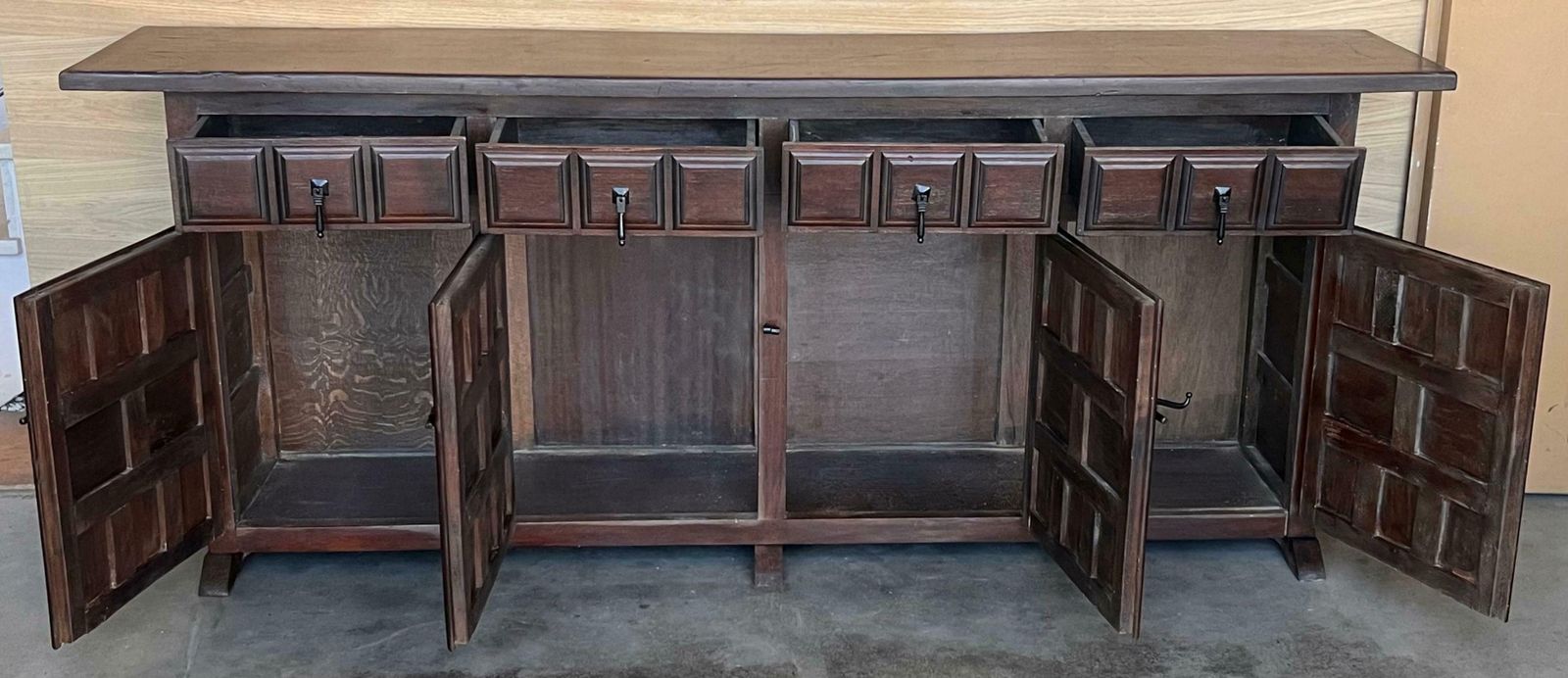Grande credenza ou buffet baroque catalan espagnol en noyer, XIXe siècle photo 6266.0