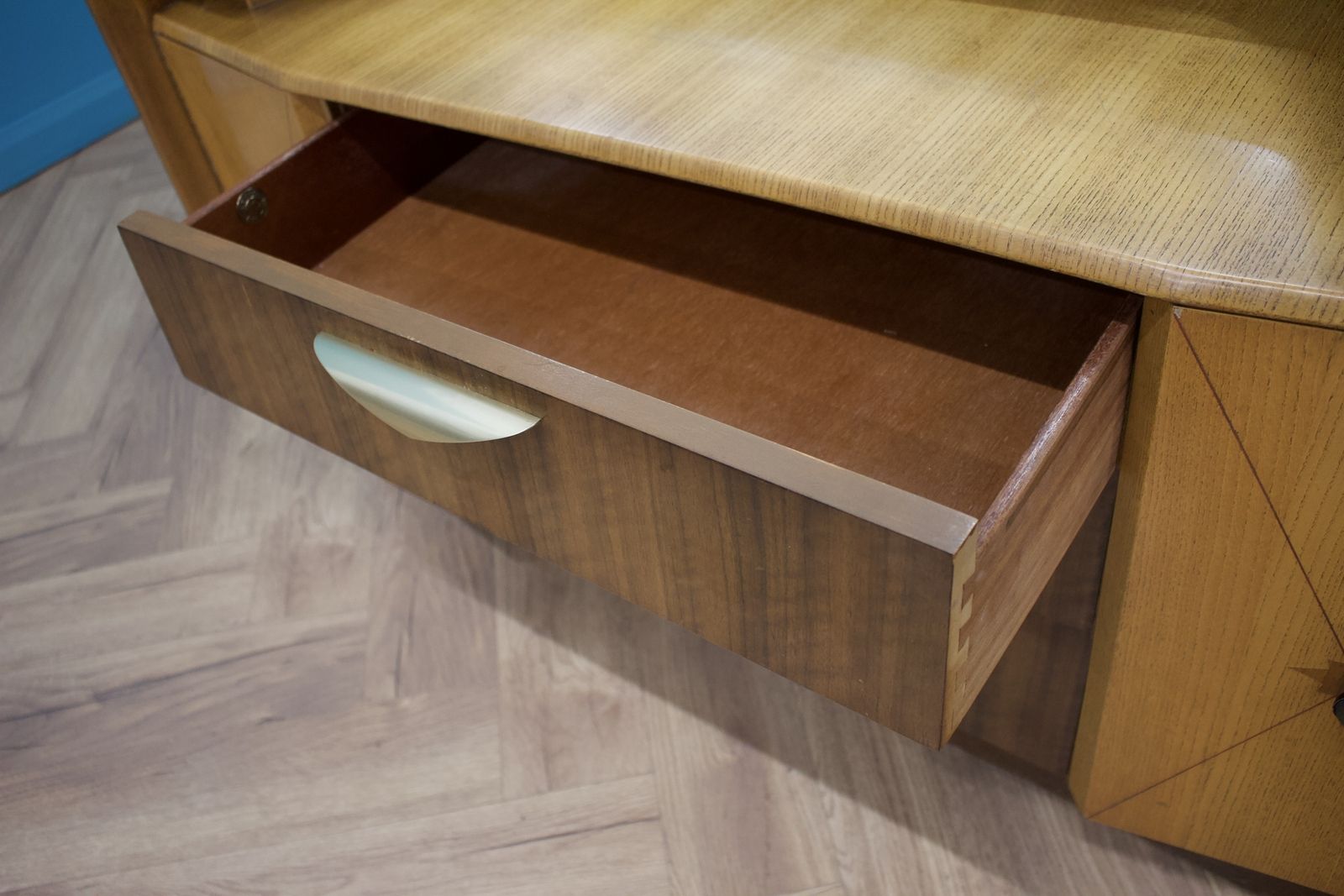 Vintage Mid Century Art Deco Style Walnut & Oak Dressing Table From Lebus,1950s photo vinterior
