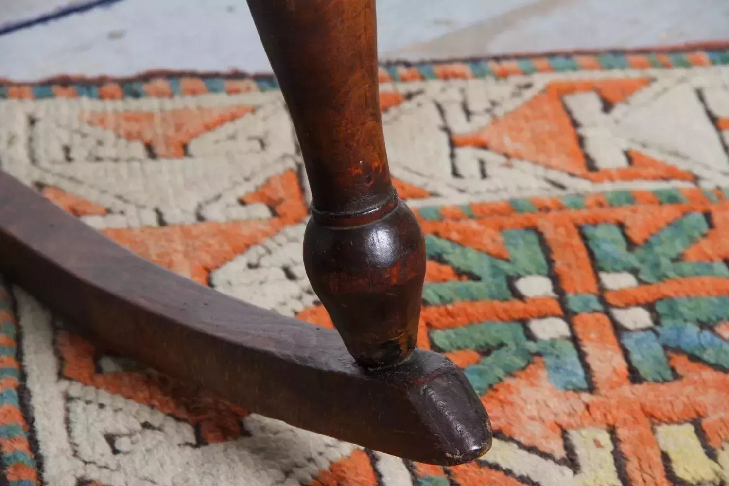 19th Century Antique Elm Windsor Rocking Chair photo vinterior