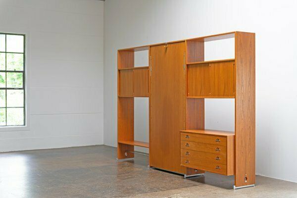 Ry 100 Shelf System With Teak Fold Out Bed By Hans J. Wegner For Ry Møbler, Denmark, 1960s photo for sale