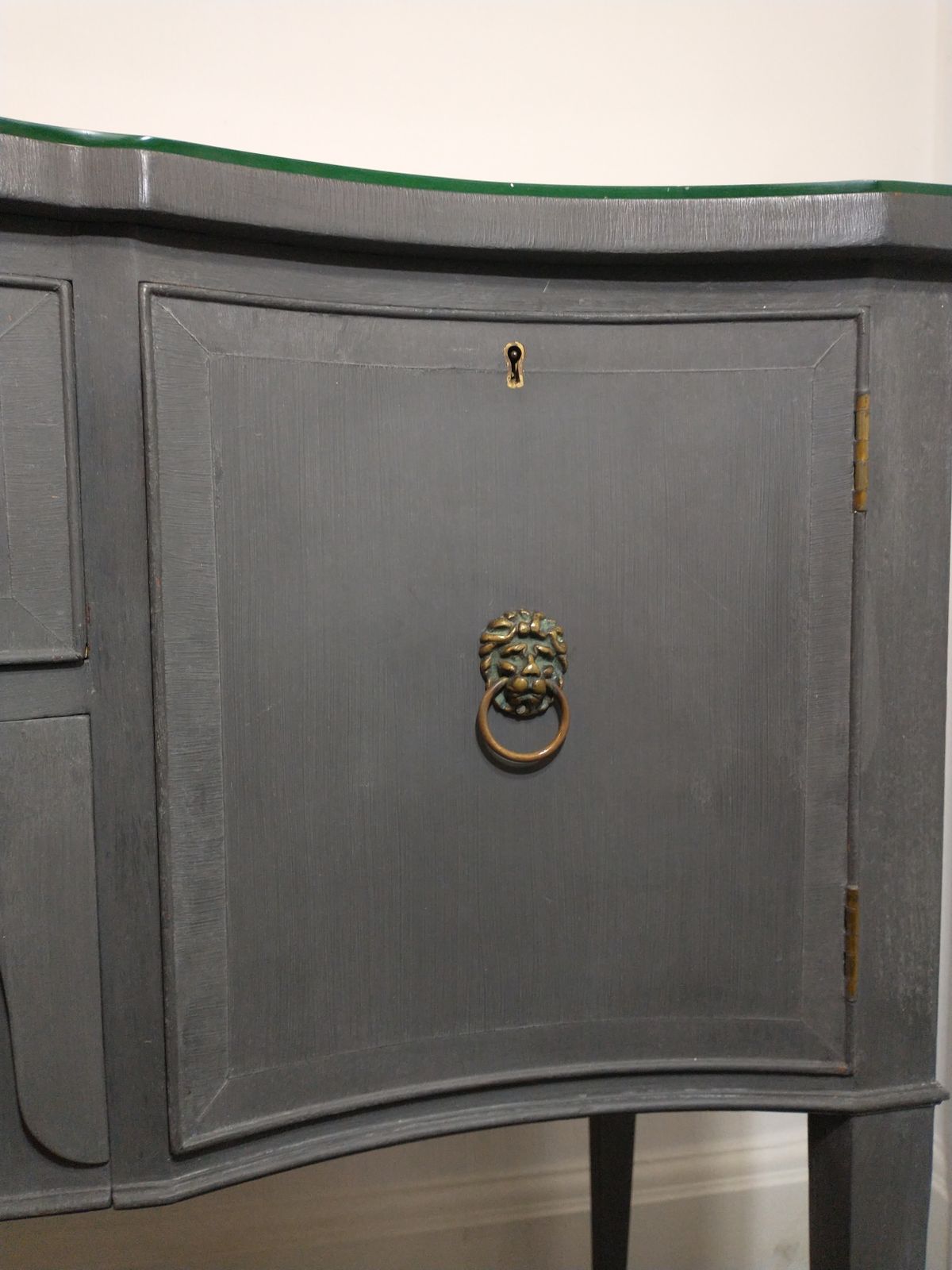photo vintage Sideboard, Georgian Style, Painted