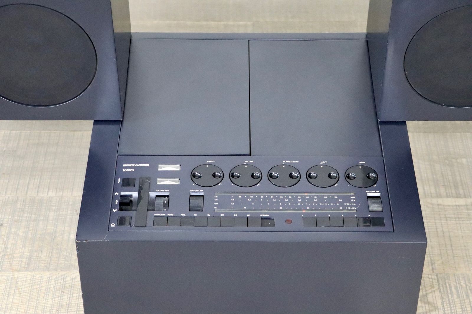 Zeldzame Brionvega Rr130 Totem Radio Door Mario Bellini, Jaren 1970 photo buy