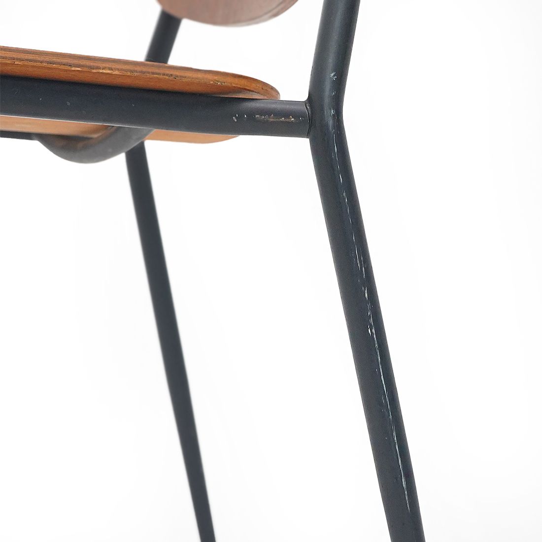 750.0 4 Chairs With Seat And Back In Curved Plywood, 1960s photo