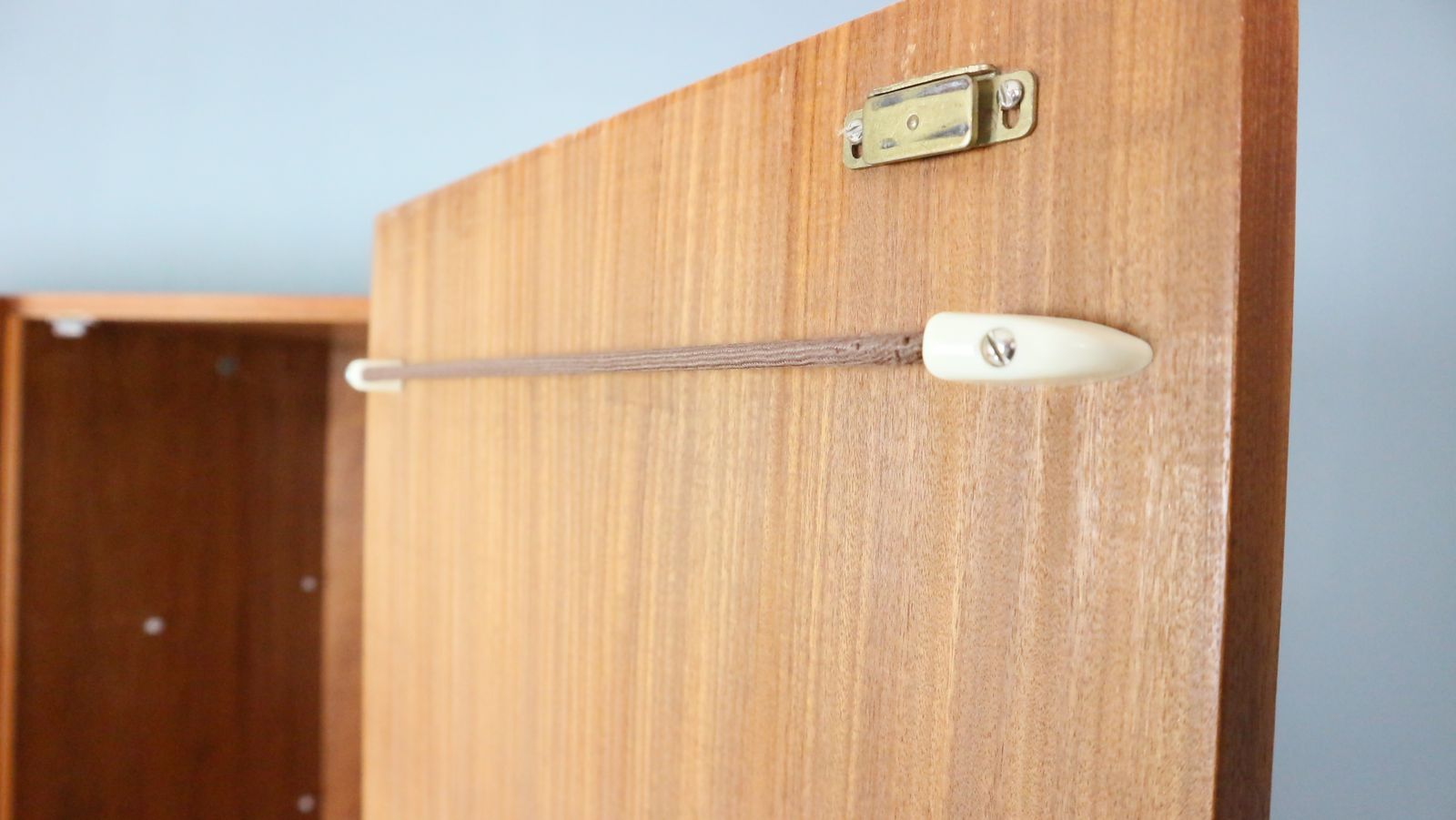 photo vinterior Cees Braakman Japanese Series "Ku14" Teak Wardrobe For Pastoe, 1960s