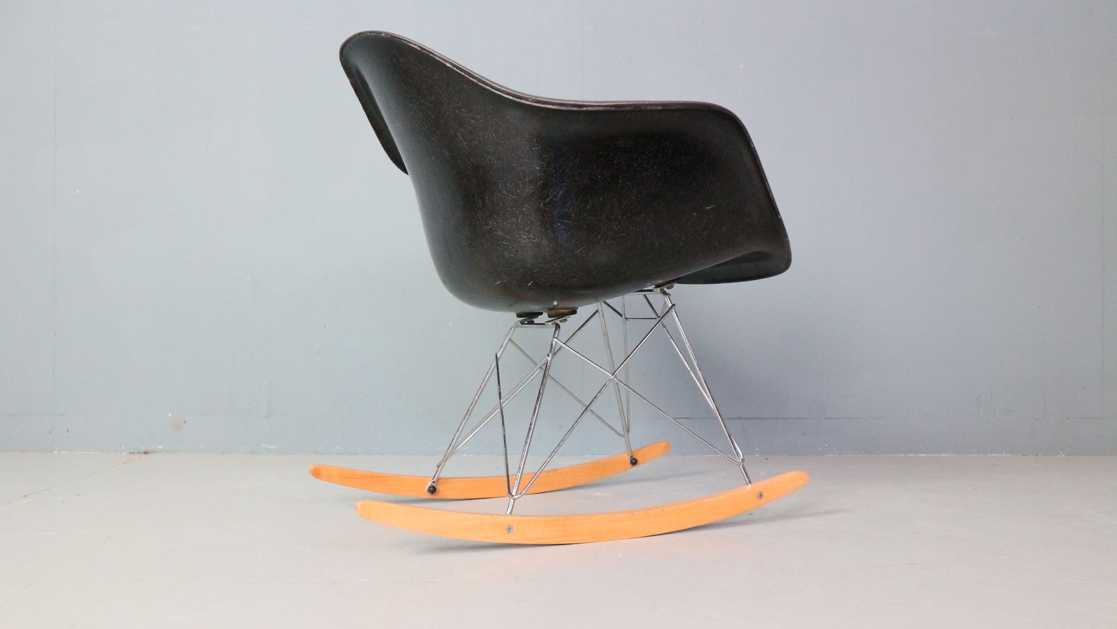 Charles & Ray Eames "Rar" Black Original Rocking Chair, 1977 photo buy
