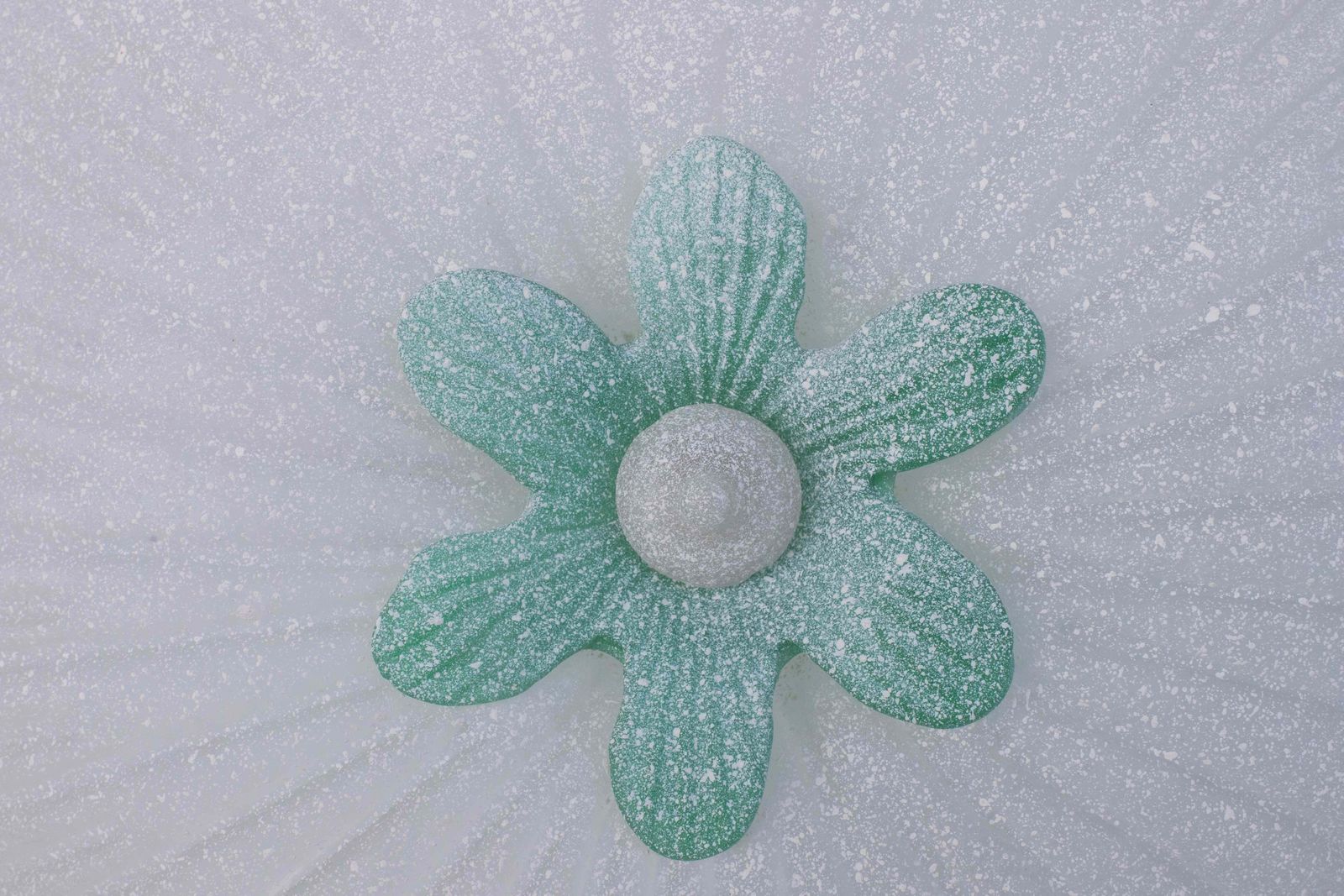 Elegant Large Size Italian Green And Murano Glass Ceiling Flower photo buy