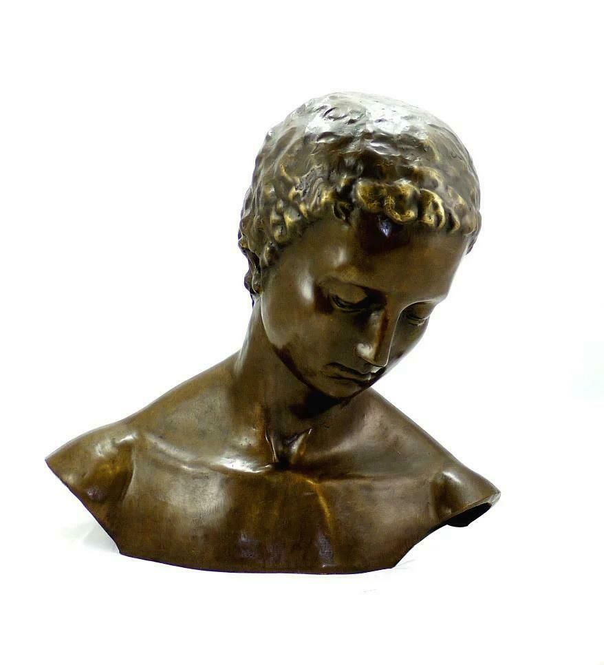 Sculpture Of A Tilted Face In Patinated Bronze, Contemporary Art, 21st Century. photo vinterior