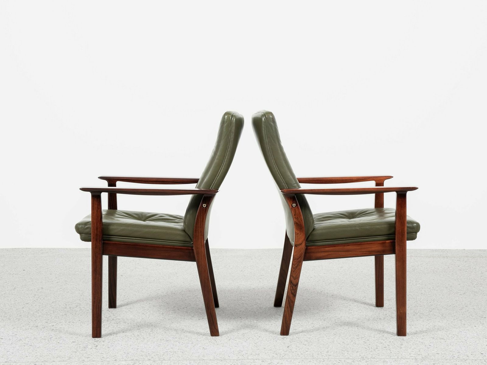 Midcentury Danish Set Of 6 Chairs With Armrests In Rosewood And Leather By Arne Vodder For Sibast photo 6768.0