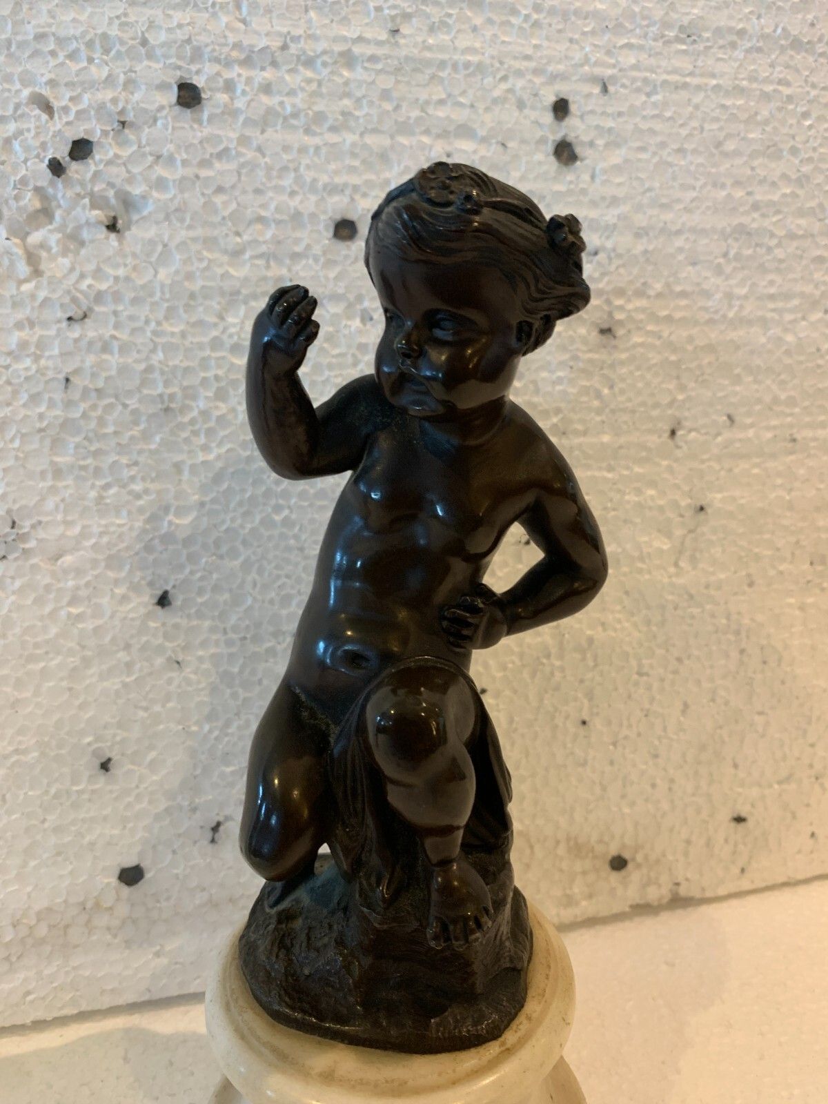 Art Pair Of Bronze Putti With Brown Patina On White Marble Base 20th Century photo