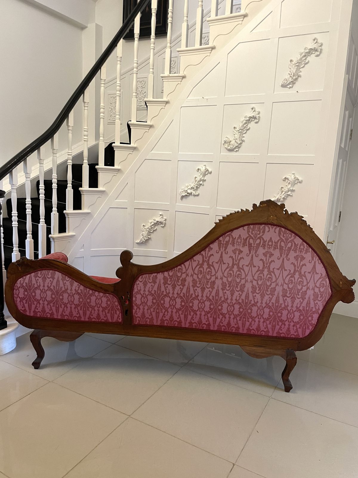 photo for sale Outstanding Quality Antique 19th Century Carved Mahogany Chaise Longue