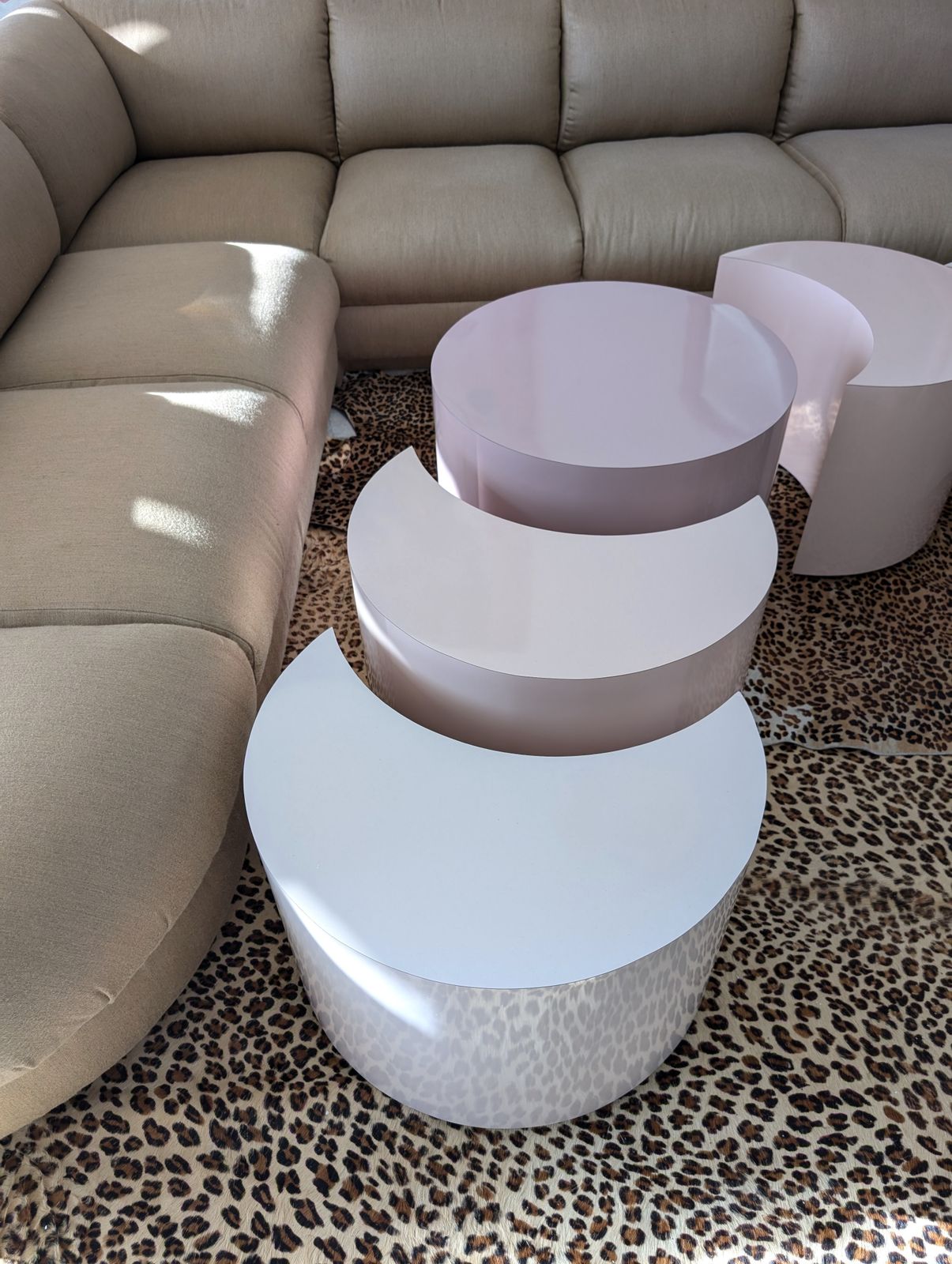 Set Of Five Vintage Post Modern Pink Laminate Modular Coffee Tables, USA, 1980s photo vinterior